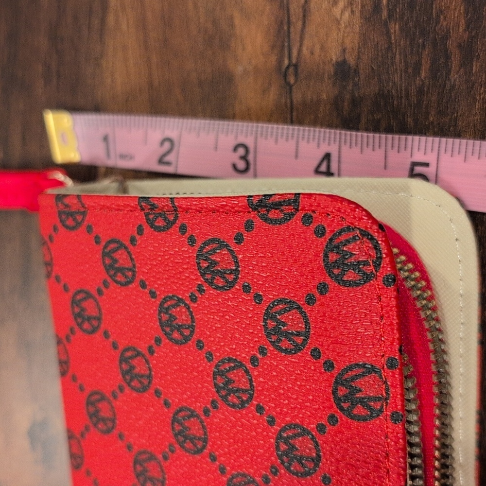 Wendykeen Red Pattern Wristlet Wallet Compartments - Picture 5 of 7